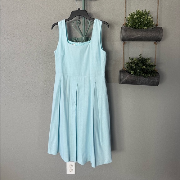 Anne Klein Dresses & Skirts - Anne Klein Light Blue Linen Casual Dress size 10